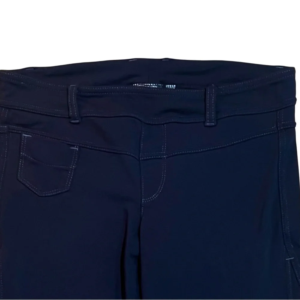 Athleta Black Pilayo Dipper Bootcut Activewear Pants Black Tall Size Small - Picture 2 of 8